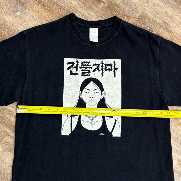 Don't Touch Me Black T Shirt Size M  Hellen Jo Art to Wear Empowered Women Face - Picture 6 of 10